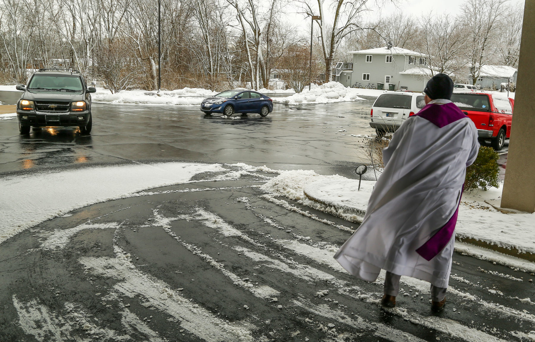 St. Andrew's Episcopal Church offers drive-through ashes